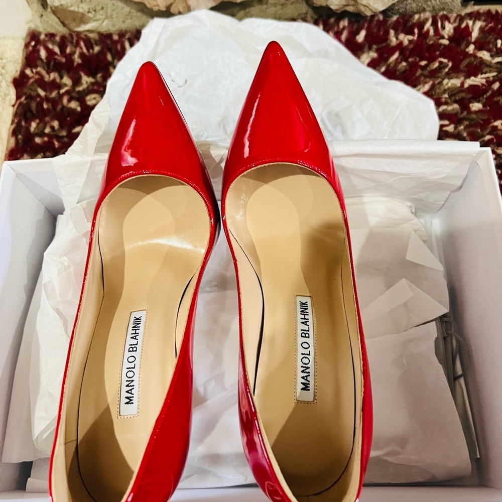 Manolo Blahnik, Patent red pumps in size 5,Stylish comfortable.Soft calf leather